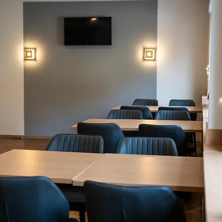 Garni Hotel *